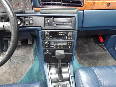 VO17940-Volvo-780-Bertone-1987-42.jpg